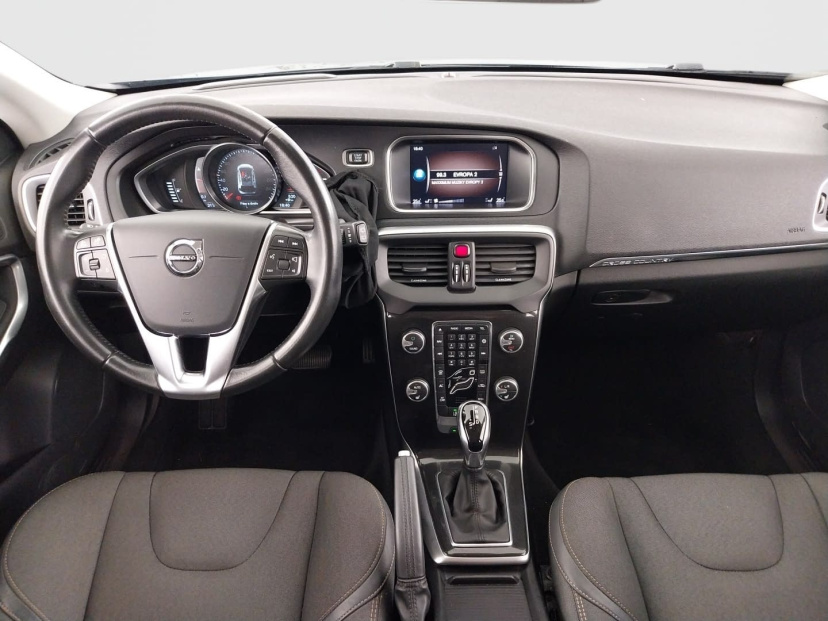 Volvo V40 Cross Country, 2019