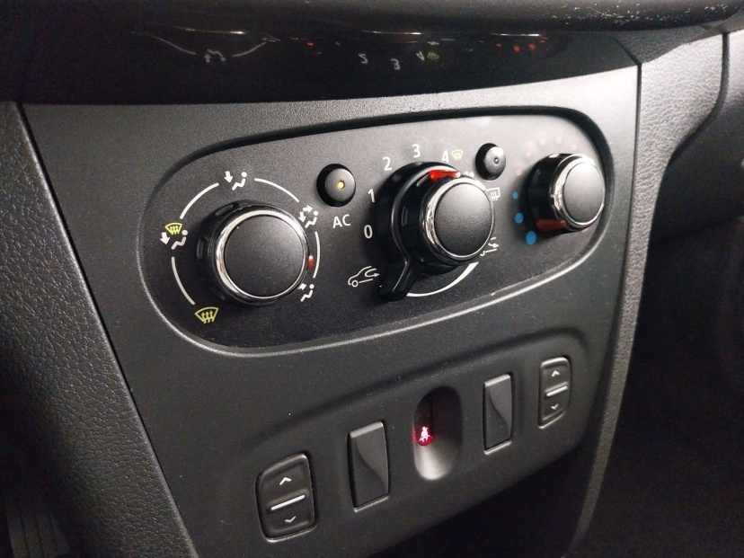 Dacia Sandero, 2013