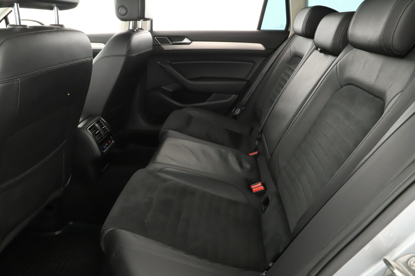 Volkswagen Passat, 2019
