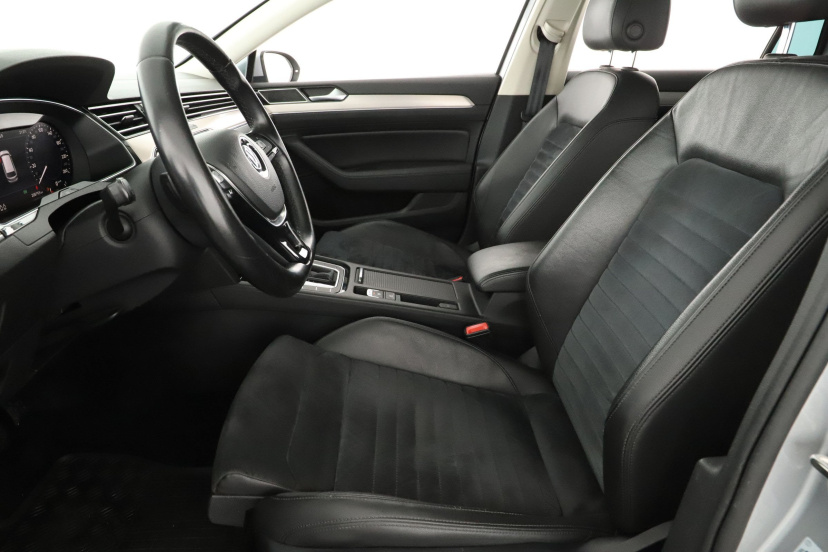 Volkswagen Passat, 2019