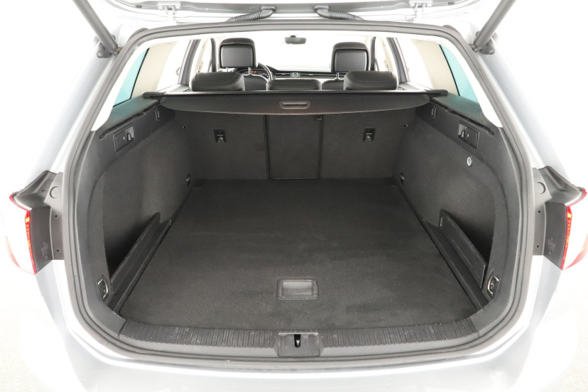 Volkswagen Passat, 2019