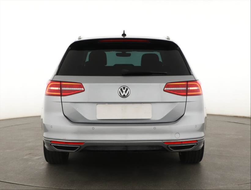 Volkswagen Passat, 2019