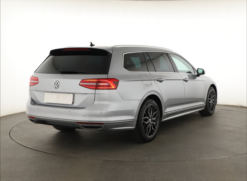 Volkswagen Passat, 2019