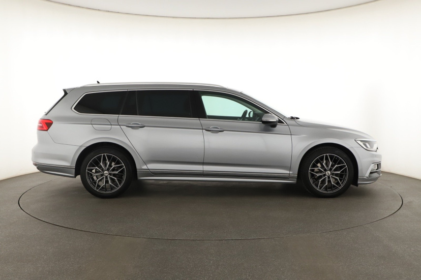 Volkswagen Passat, 2019