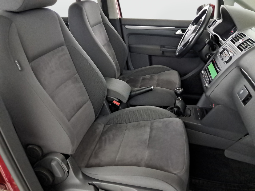 Volkswagen Touran, 2012