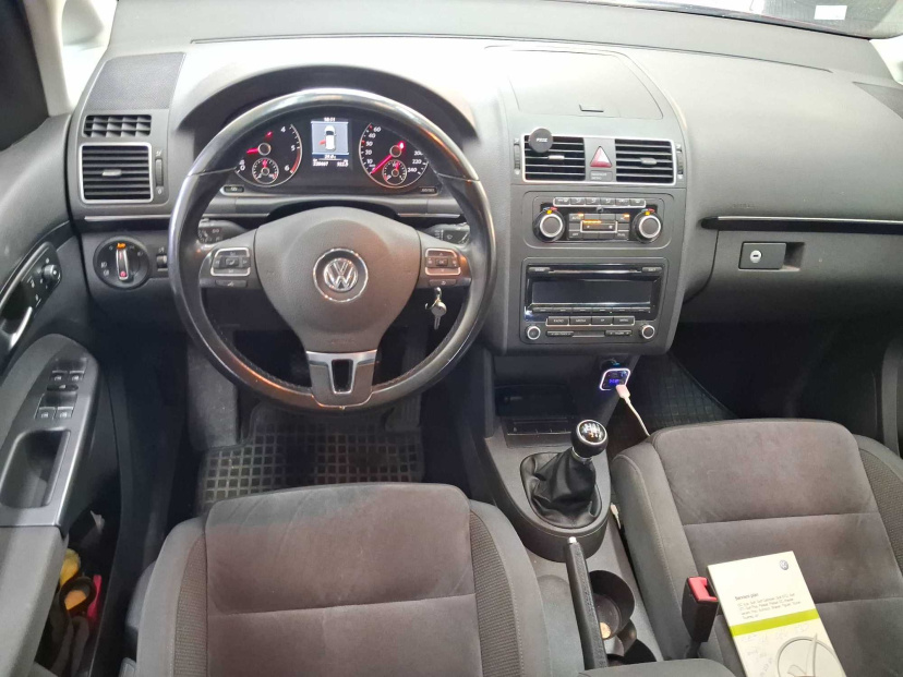 Volkswagen Touran, 2012