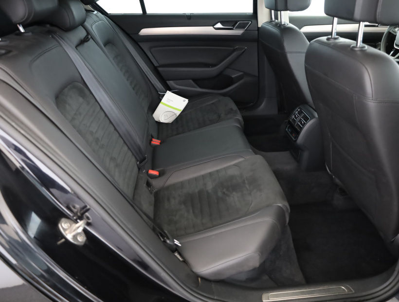 Volkswagen Passat, 2016