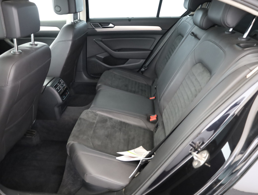 Volkswagen Passat, 2016