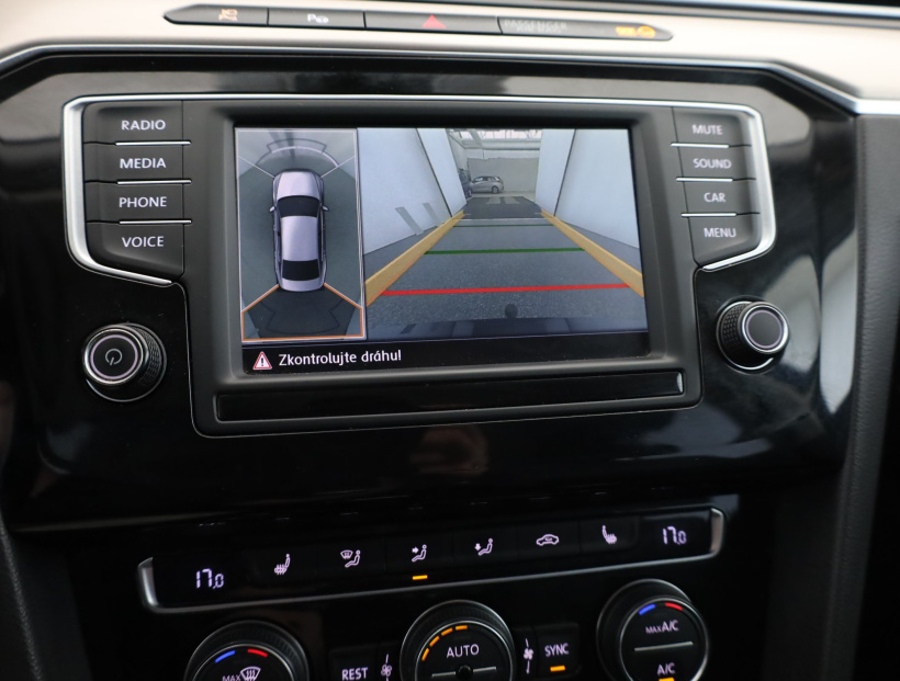 Volkswagen Passat, 2016