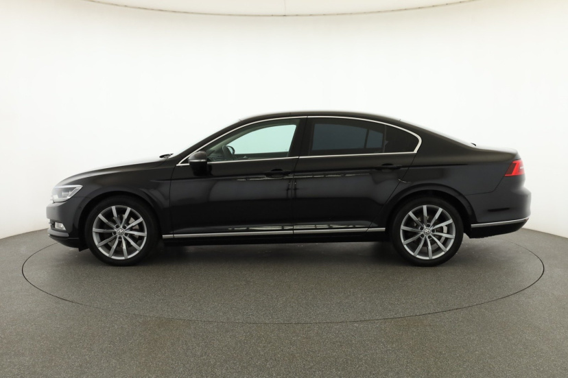 Volkswagen Passat, 2016