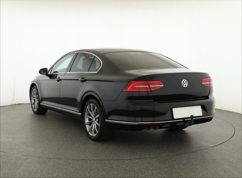 Volkswagen Passat, 2016
