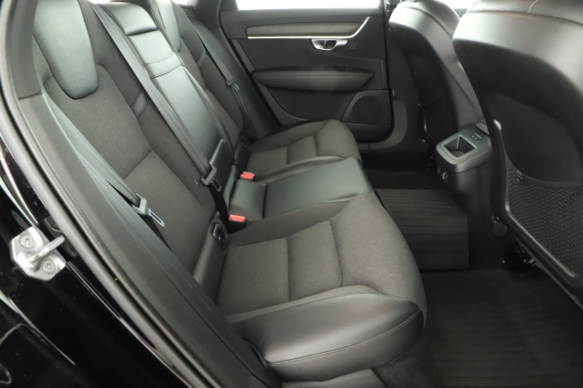 Volvo V90 Cross Country, 2017