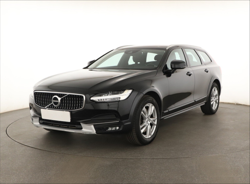 Volvo V90 Cross Country, 2017