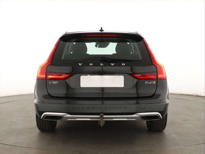 Volvo V90 Cross Country, 2017