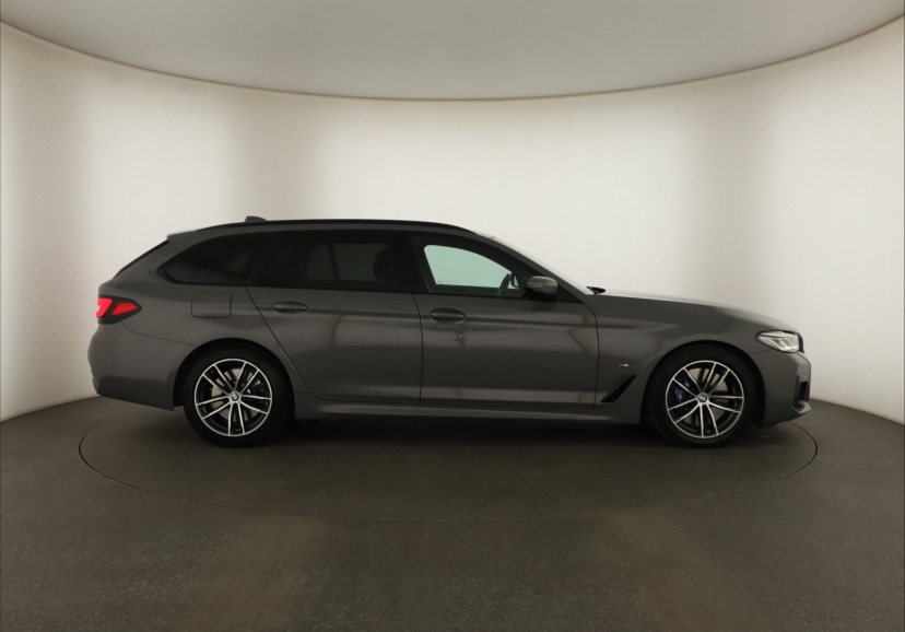BMW 5, 2021