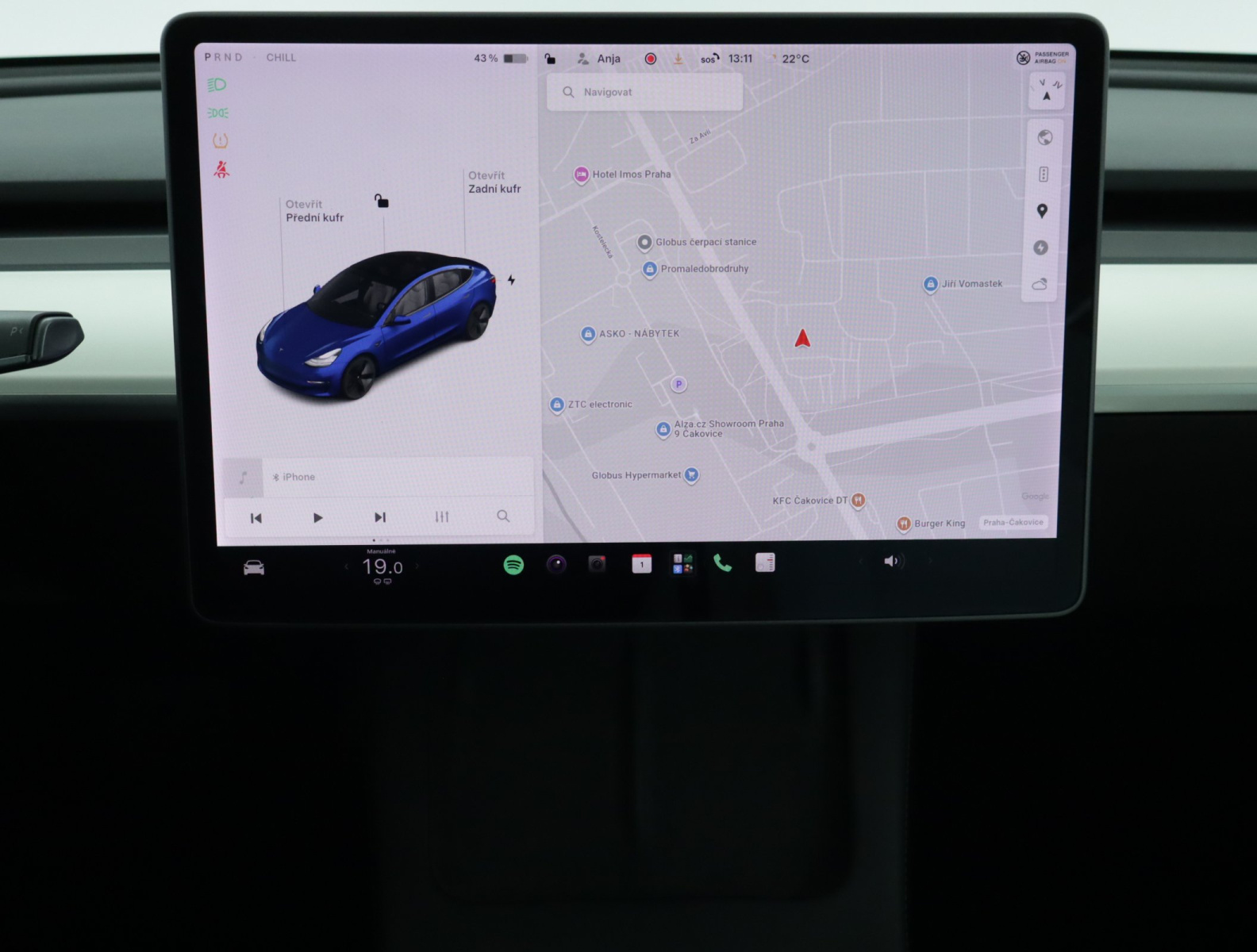 Tesla Model 3 Long Range AWD – fotografie 18
