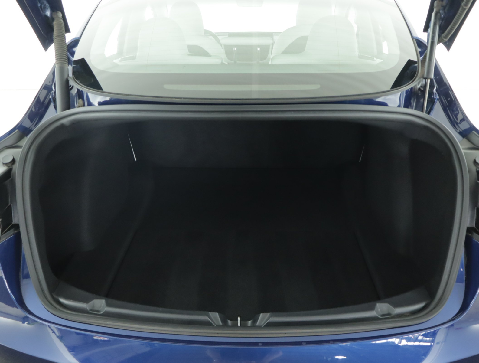 Tesla Model 3 Long Range AWD – fotografie 20