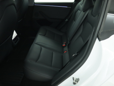 Tesla Model 3 - 2023