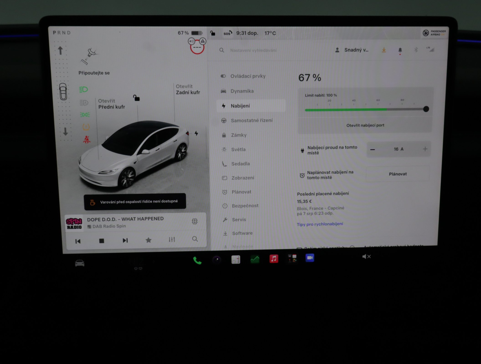 Tesla Model 3 Standard Range Plus – fotografie 17