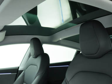 Tesla Model 3 - 2023