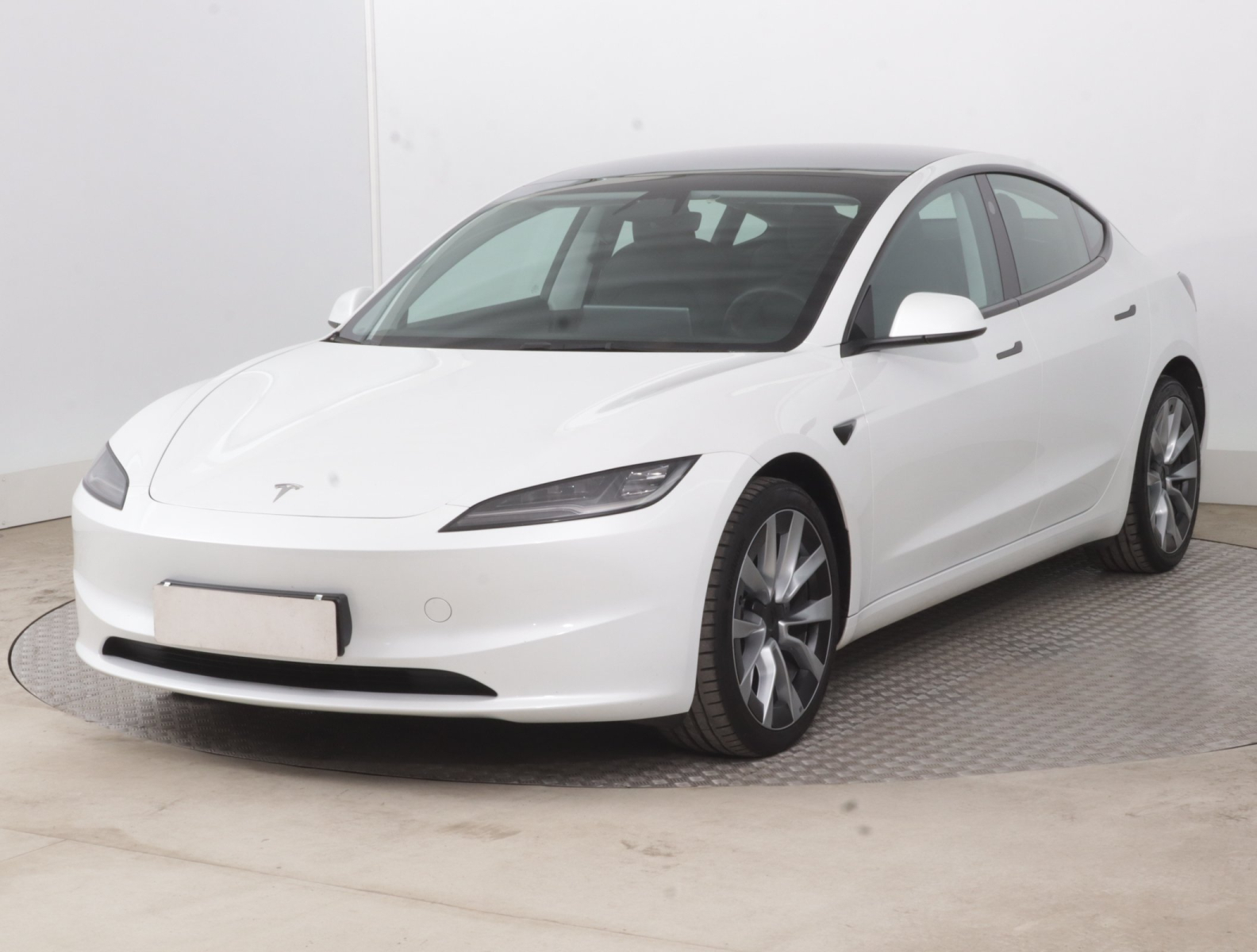 Tesla Model 3 - 2023