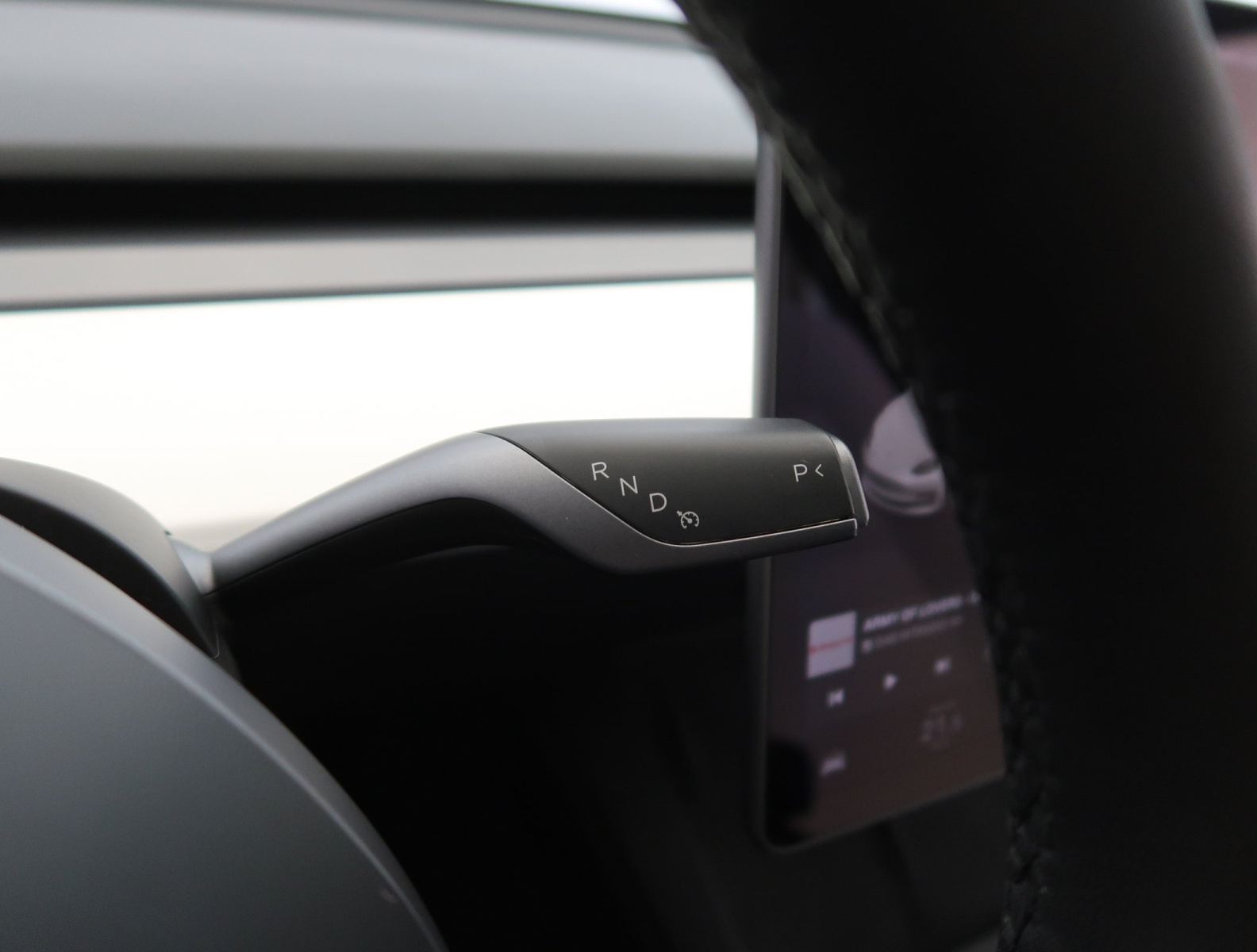 Tesla Model 3 Long Range AWD – fotografie 18