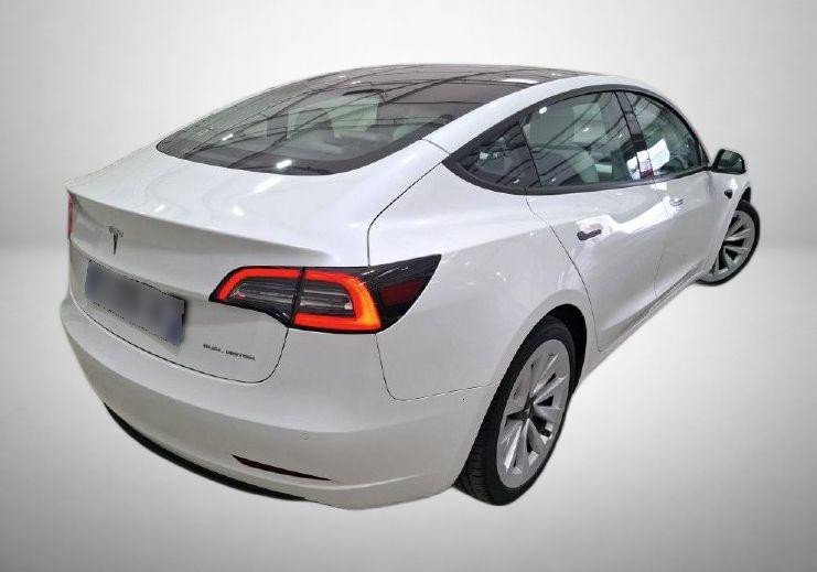 Tesla Model 3, 2021