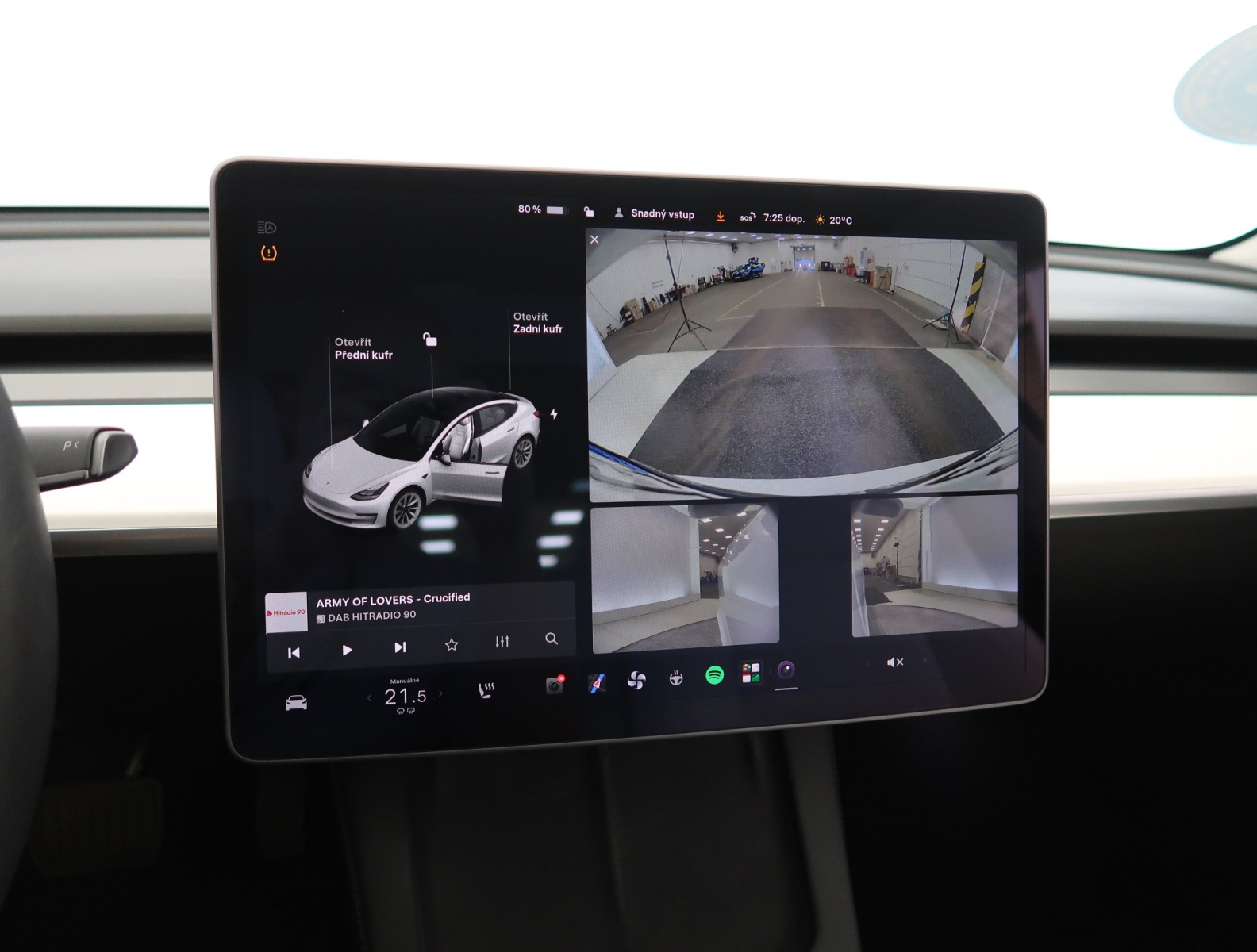 Tesla Model 3 Long Range AWD – fotografie 24