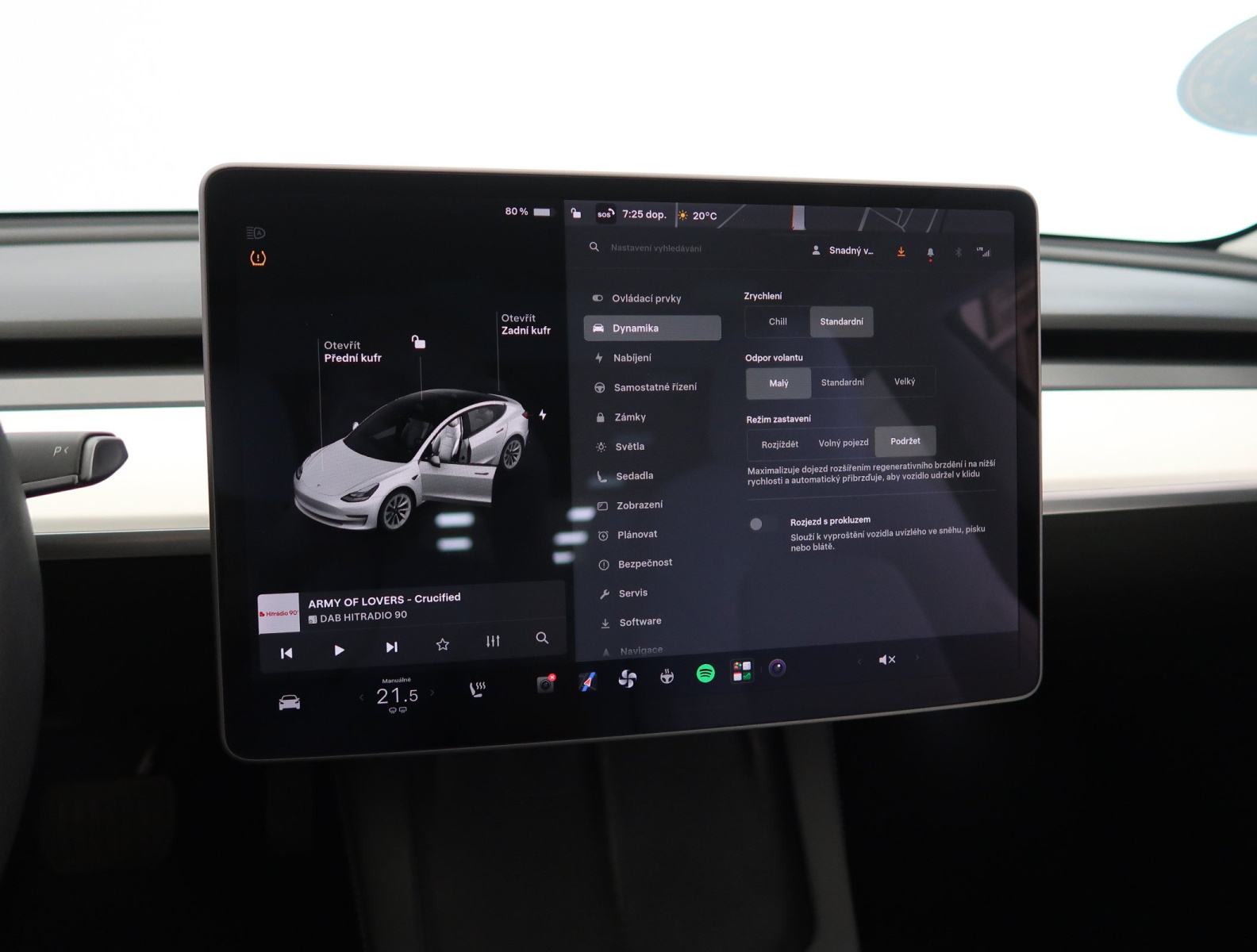 Tesla Model 3 Long Range AWD – fotografie 26