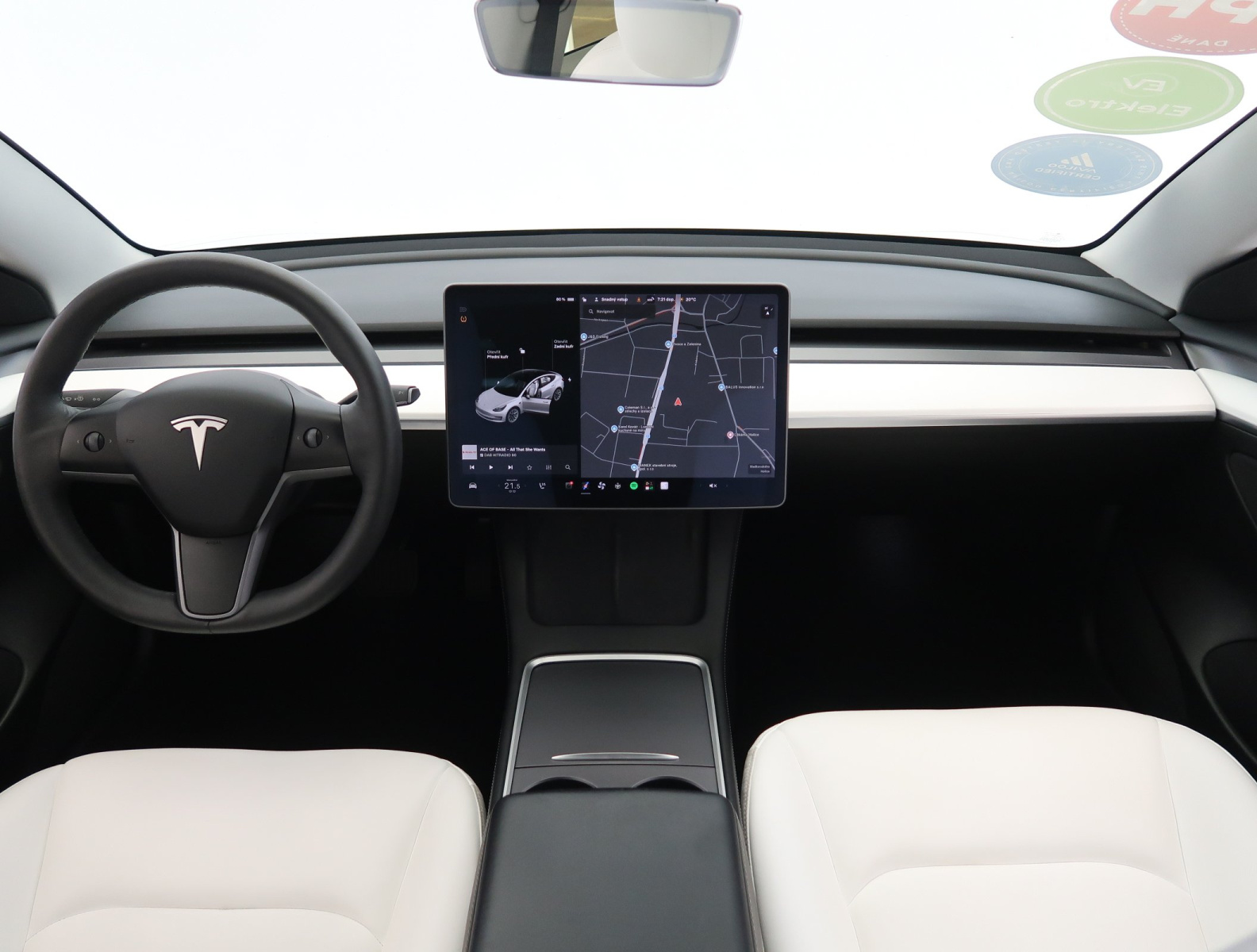 Tesla Model 3 Long Range AWD – fotografie 10