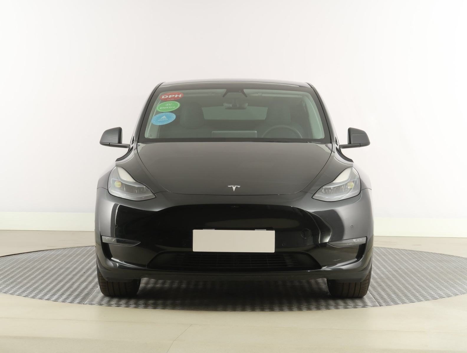 Tesla Model Y Long Range AWD – fotografie 2