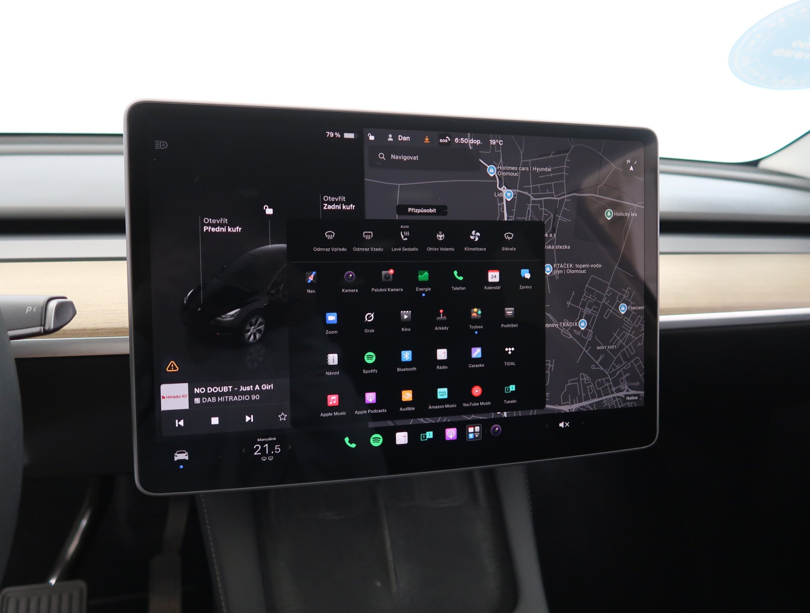 Tesla Model Y Long Range AWD – fotografie 23