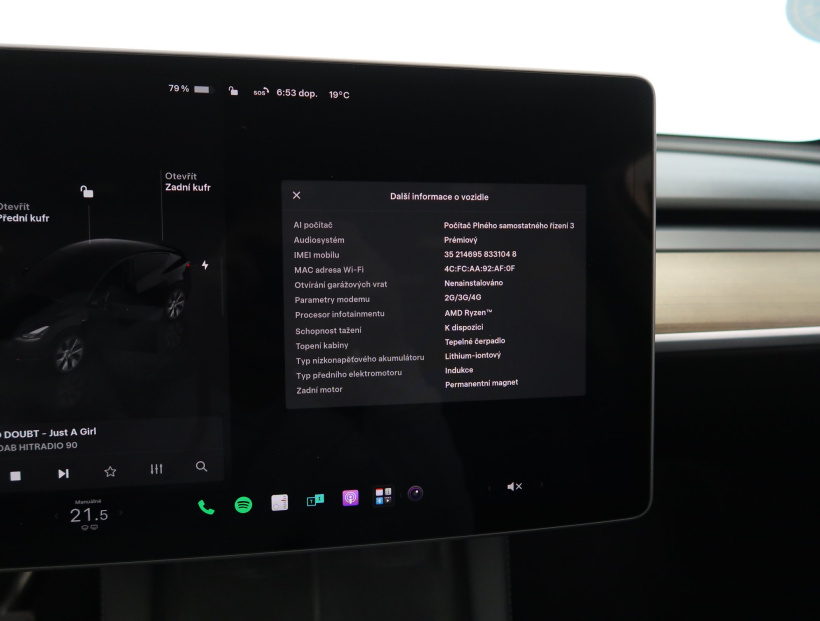 Tesla Model Y, 2022