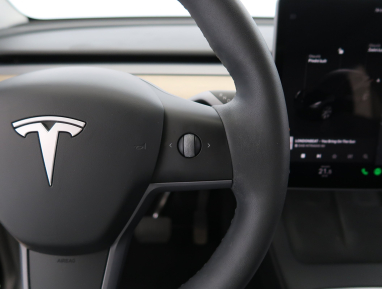 Tesla Model Y - 2022