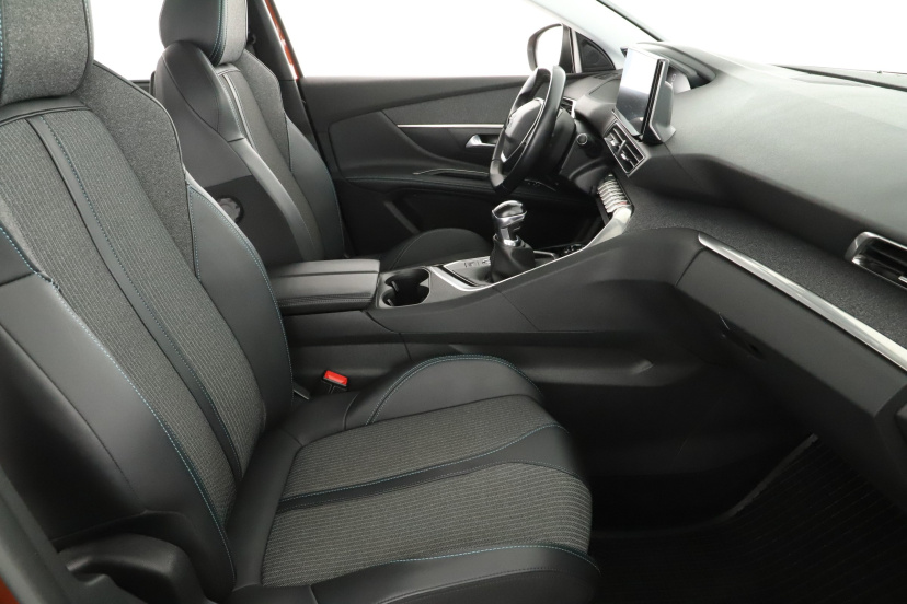 Peugeot 5008, 2022