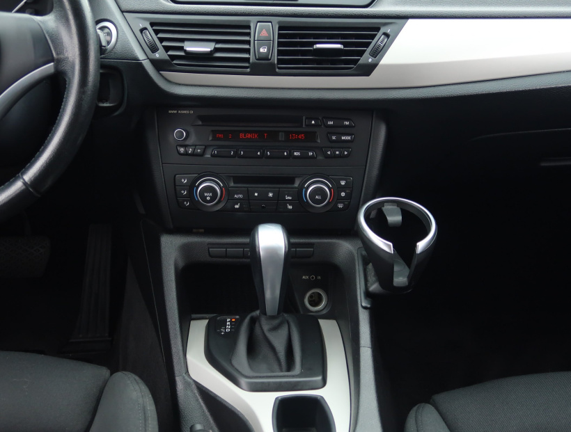 BMW X1, 2011