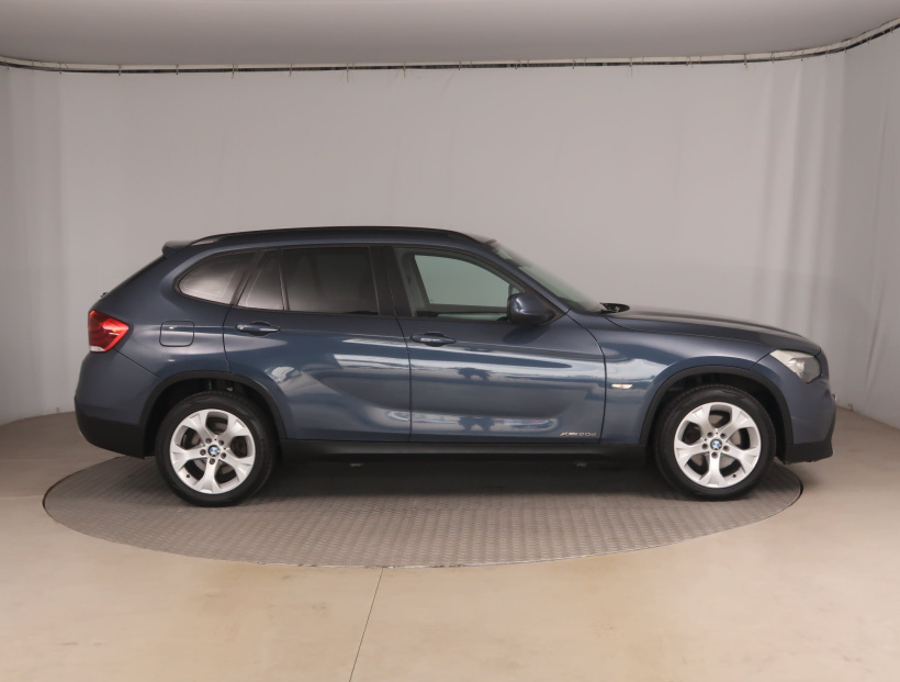 BMW X1, 2011