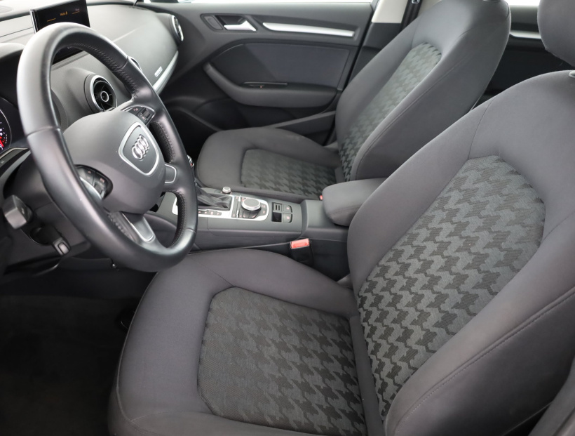 Audi A3, 2015