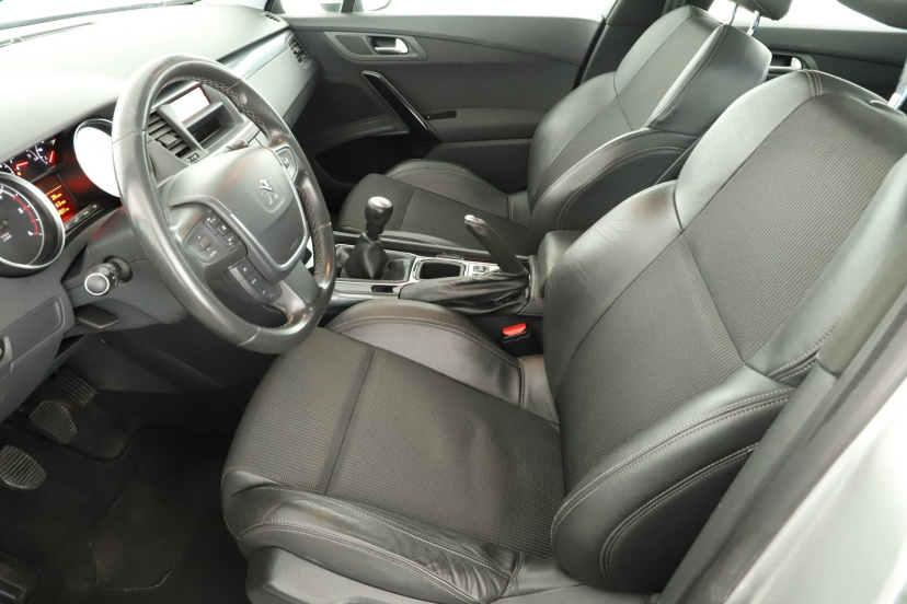 Peugeot 508, 2011