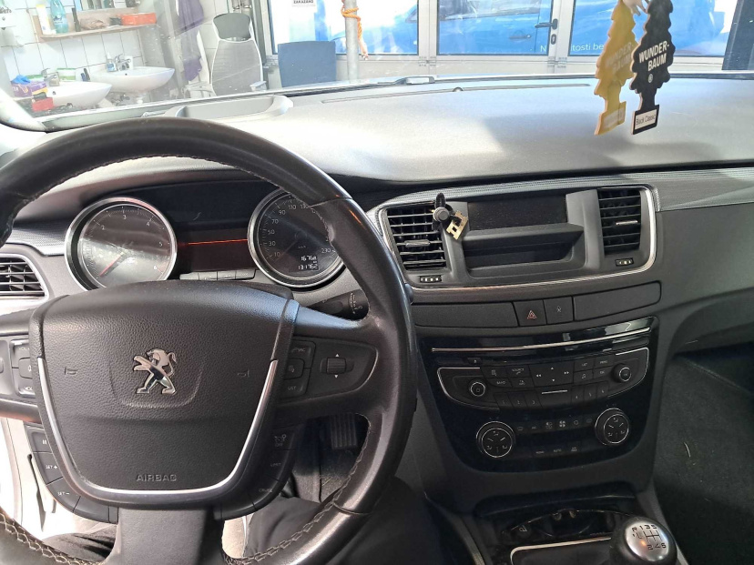 Peugeot 508, 2011