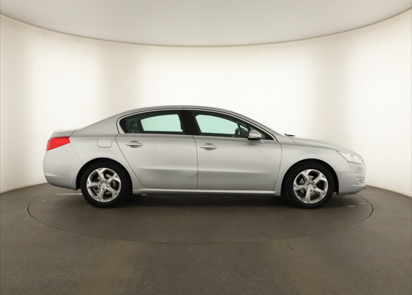 Peugeot 508, 2011