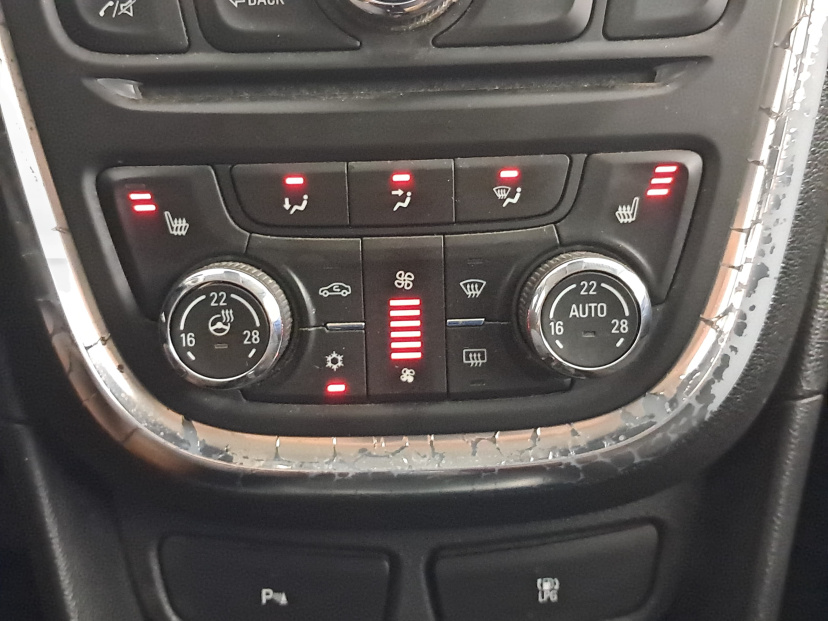 Opel Mokka, 2015