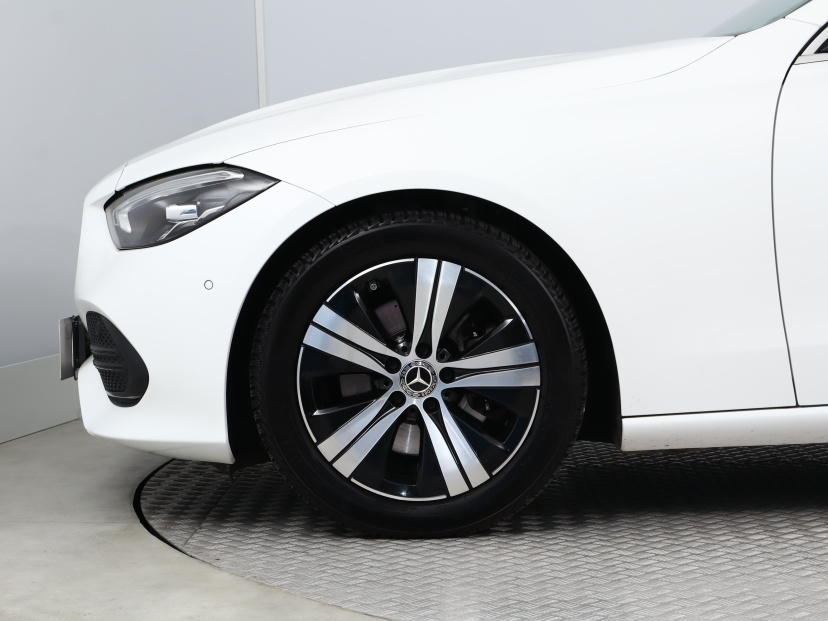 Mercedes-Benz C, 2021