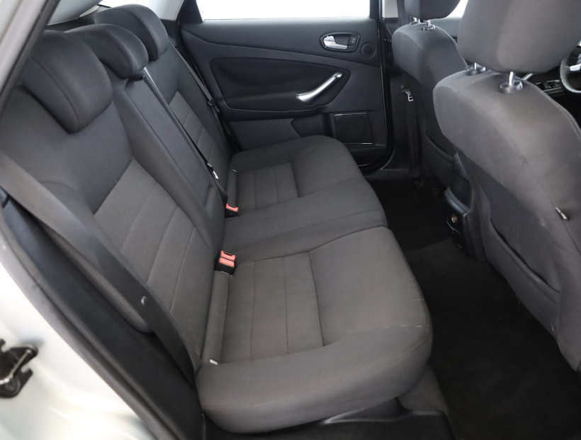 Ford Mondeo, 2010