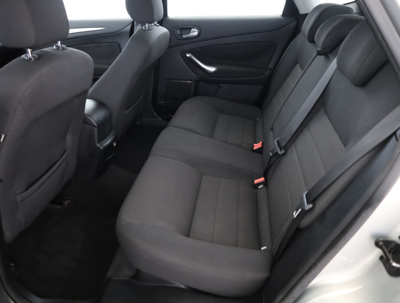 Ford Mondeo, 2010