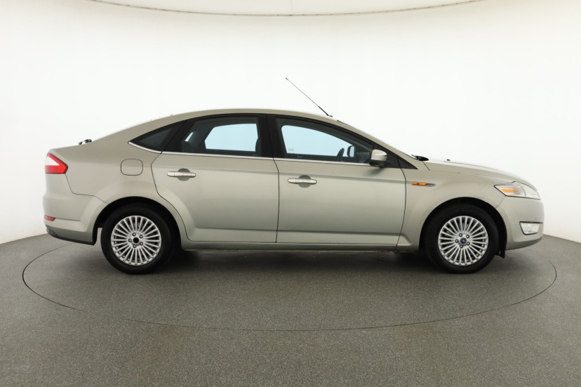 Ford Mondeo, 2010