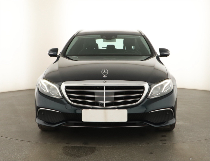 Mercedes-Benz E, 2017