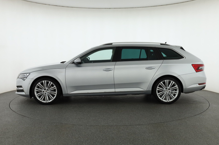 Škoda Superb, 2020
