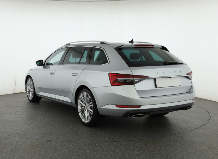 Škoda Superb, 2020