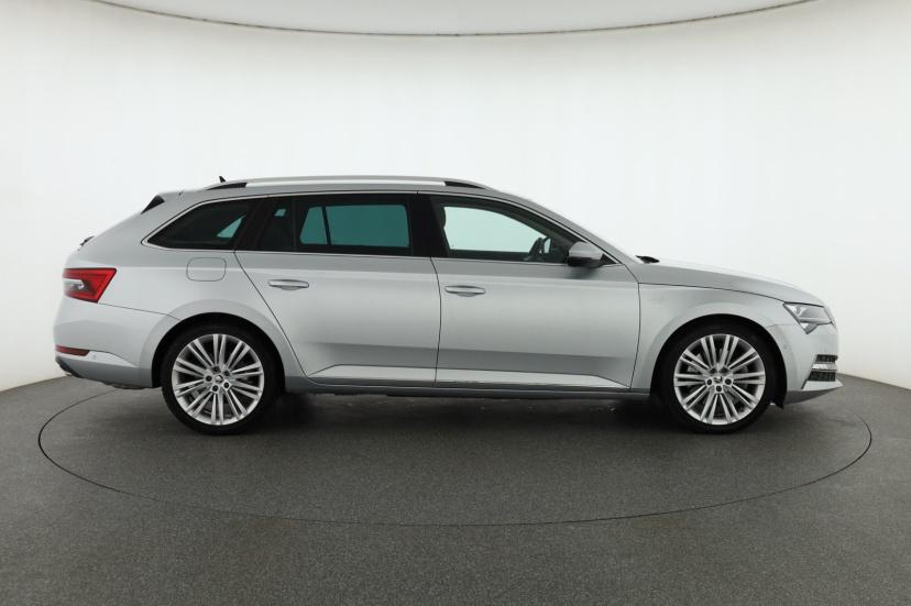 Škoda Superb, 2020